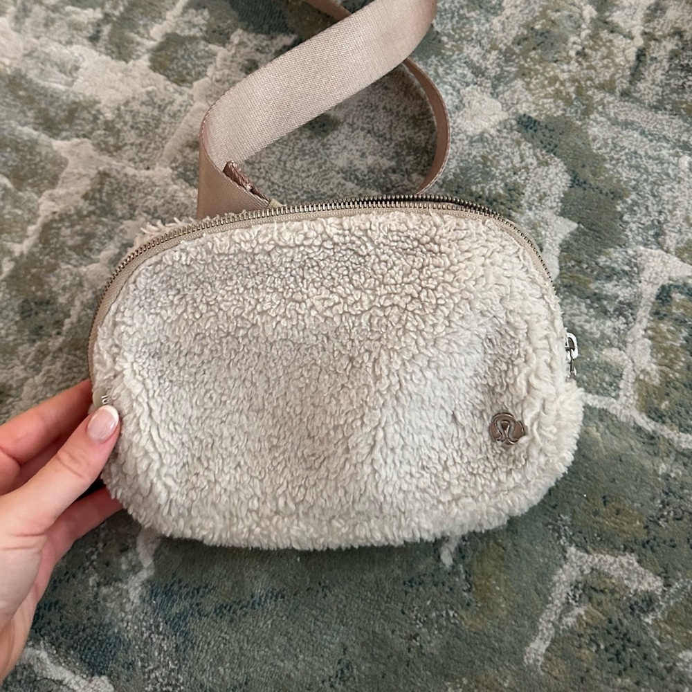 Lululemon Athletica Bone belt Bag
